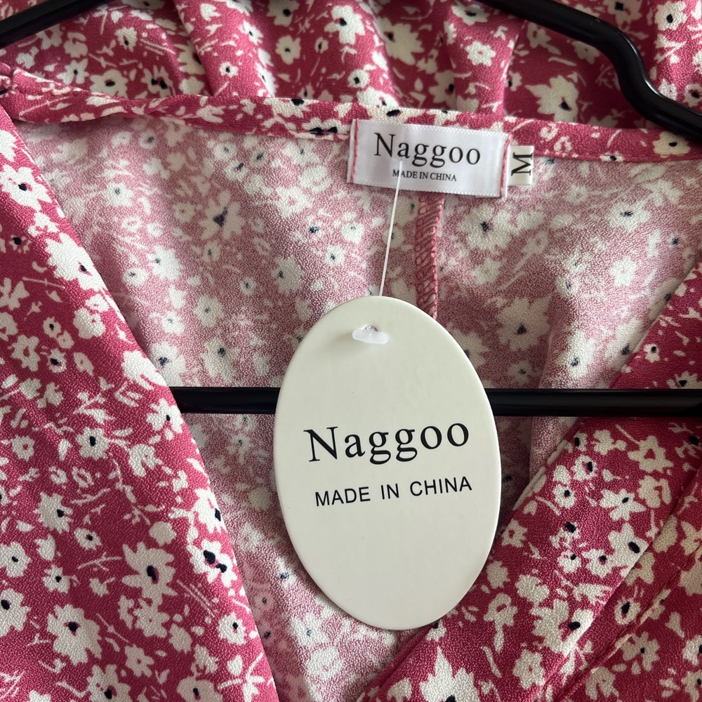 Naggoo Women's Summer Wrap V Neck Short Sleeve Mini Ruffle Floral Dress w. Belt - Picture 5 of 8